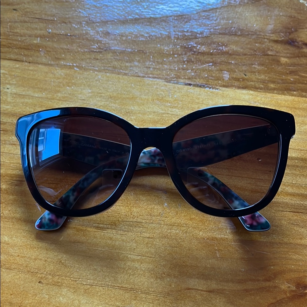 Dolce & Gabbana Black Sunglasses with Glossy Frame
